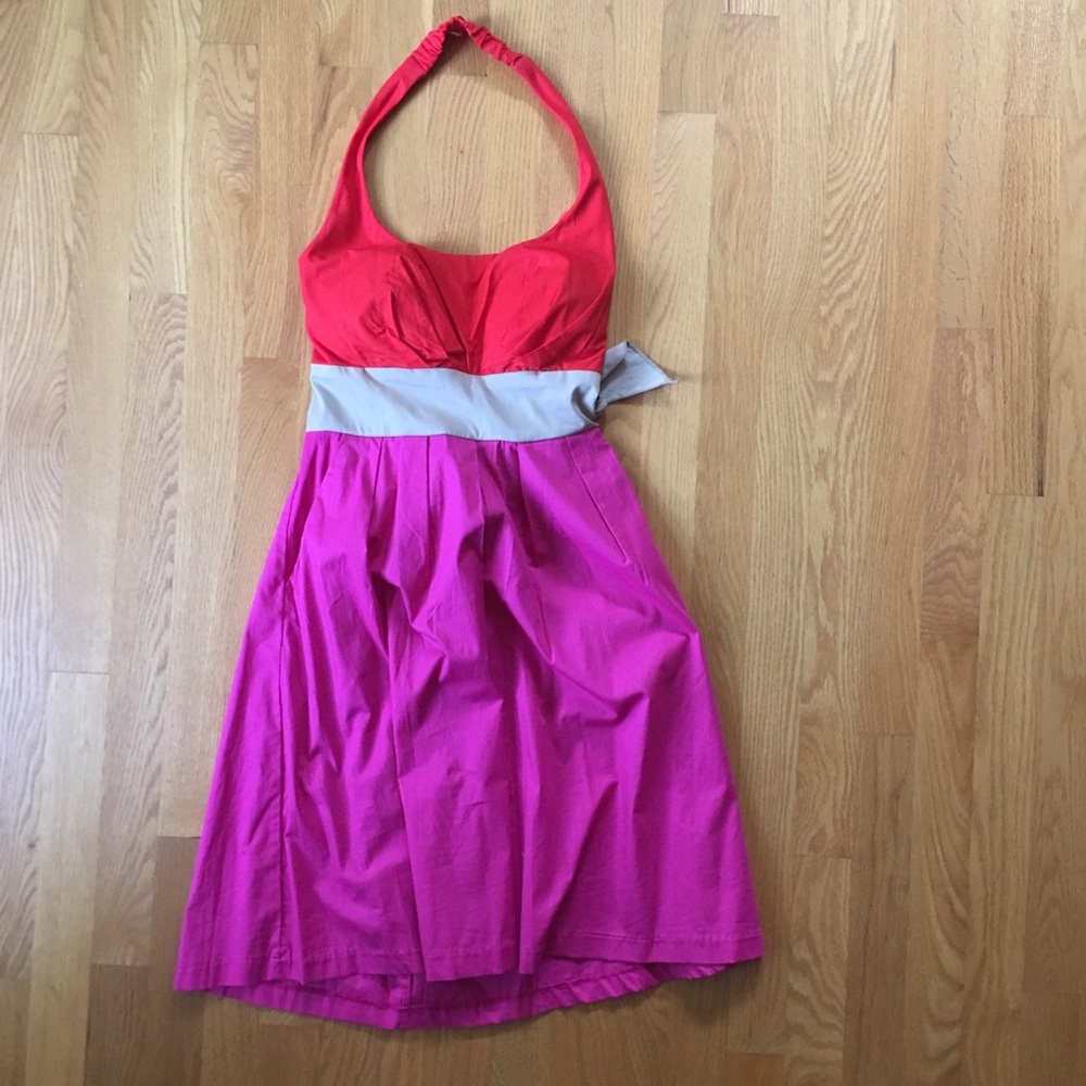 Spring halter Dress - Picture 2 of 5